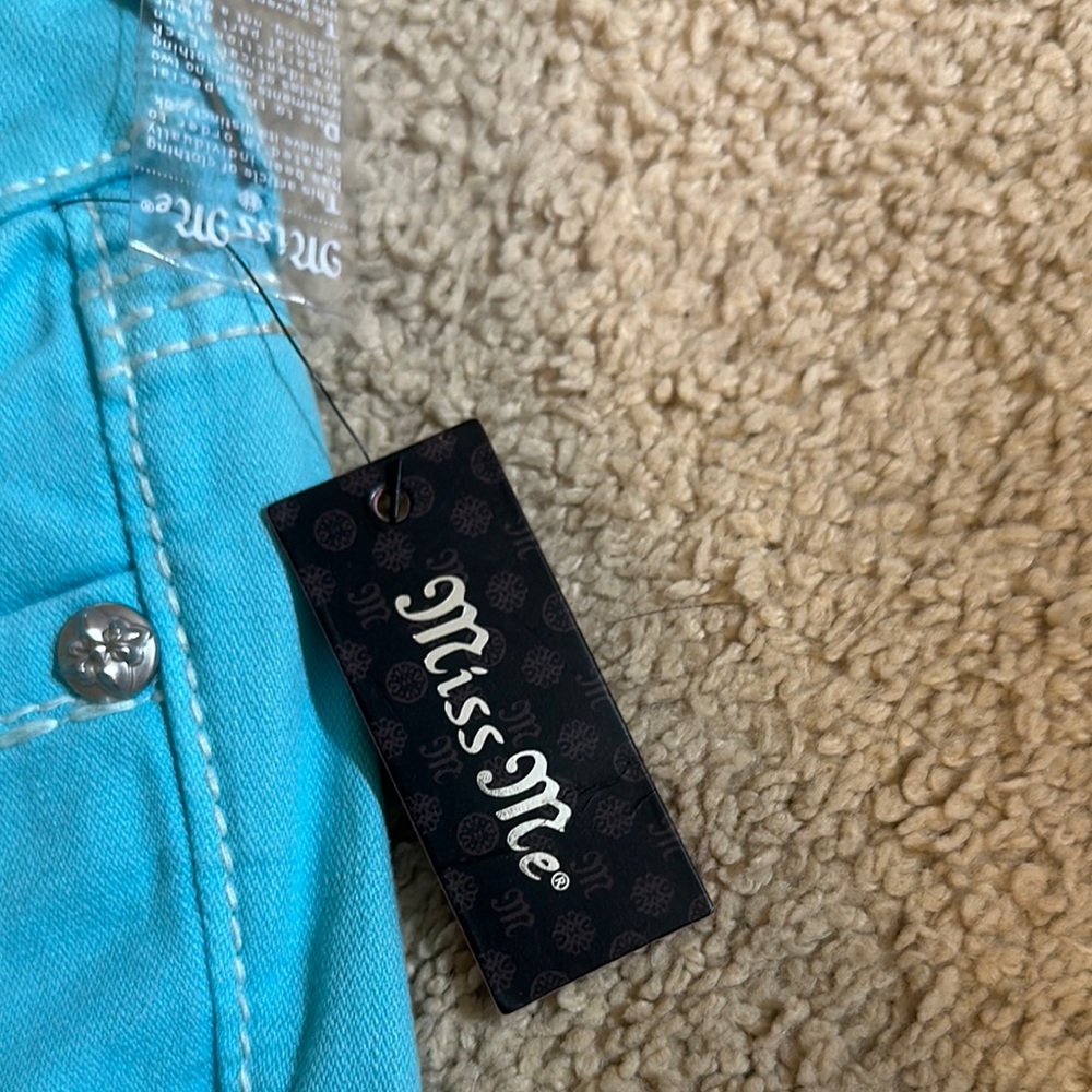 Miss Me jeans - Picture 2 of 4